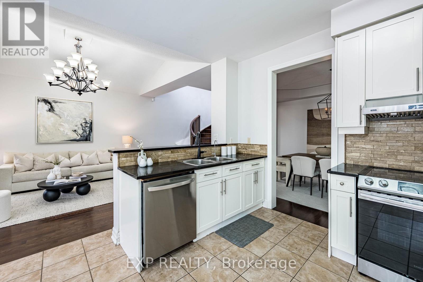 61 Playfair Terrace, Milton, Ontario  L9T 0S5 - Photo 13 - W12835174