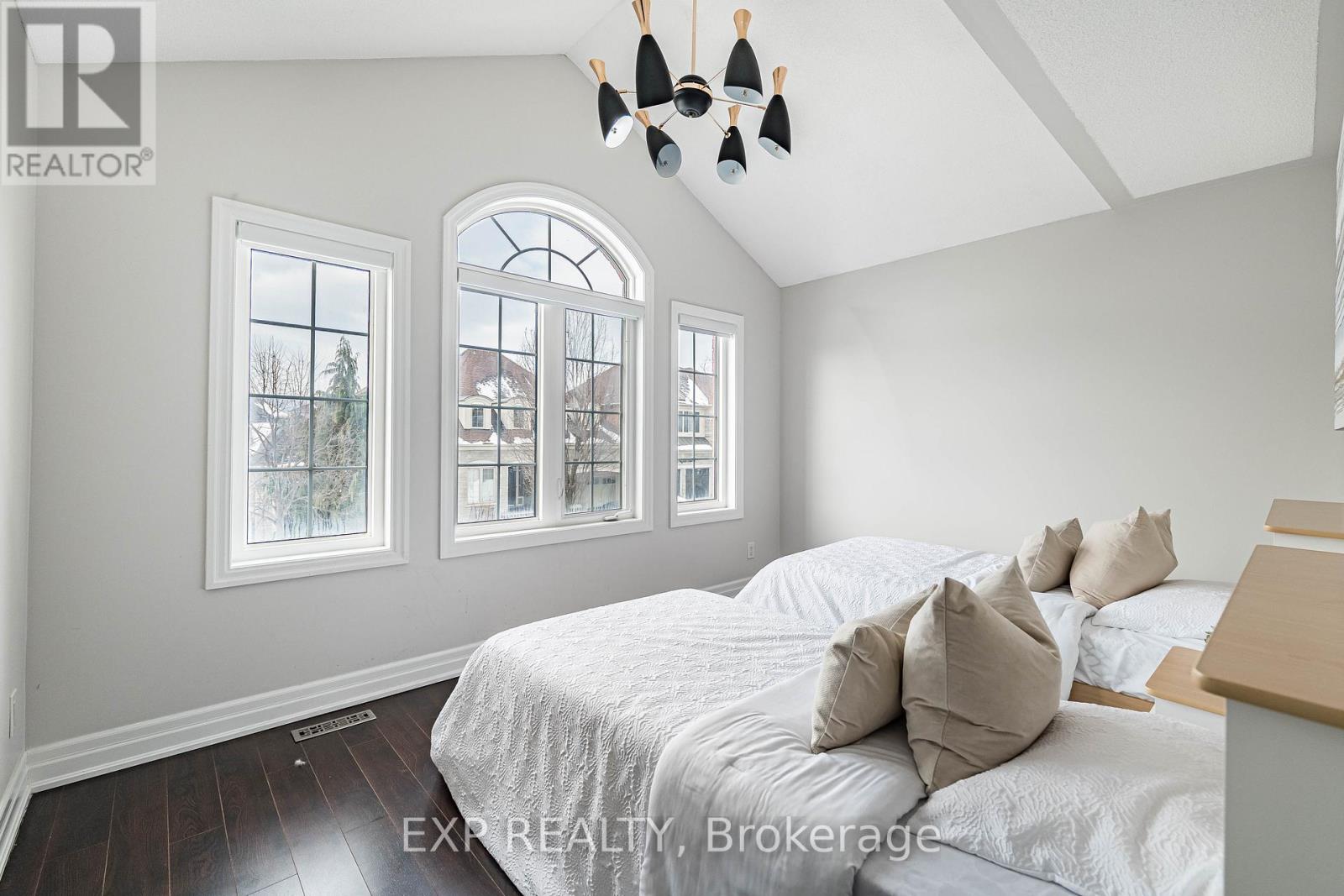 61 Playfair Terrace, Milton, Ontario  L9T 0S5 - Photo 30 - W12835174