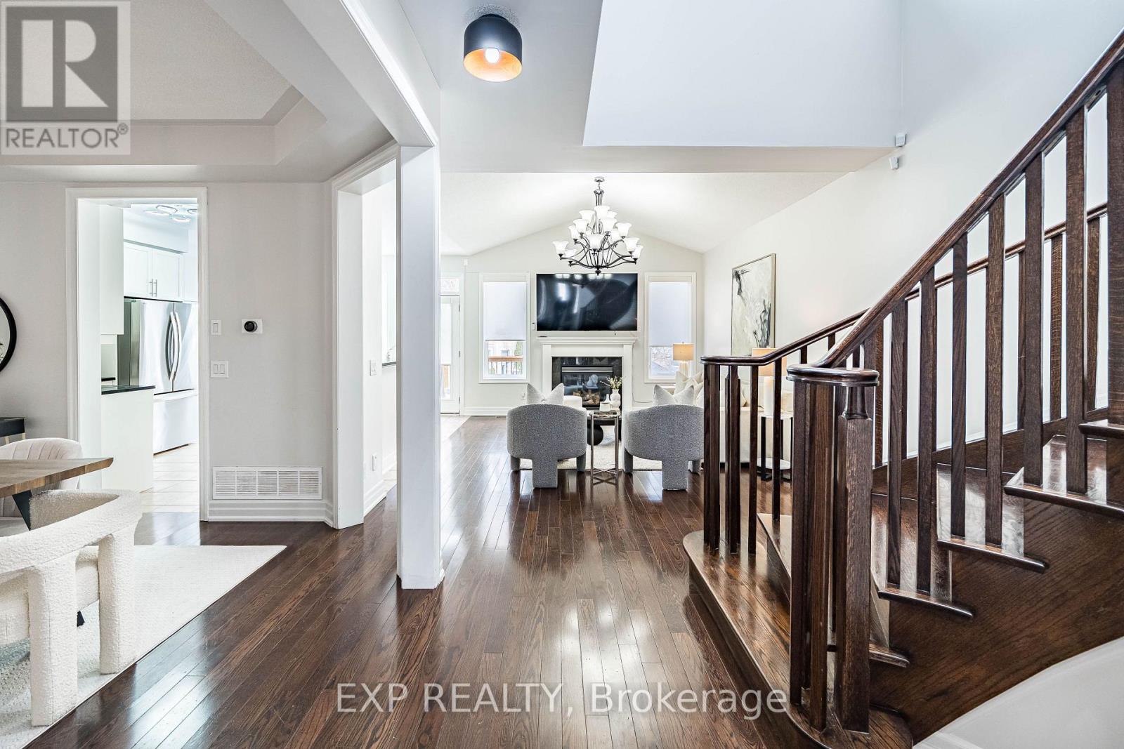 61 Playfair Terrace, Milton, Ontario  L9T 0S5 - Photo 6 - W12835174