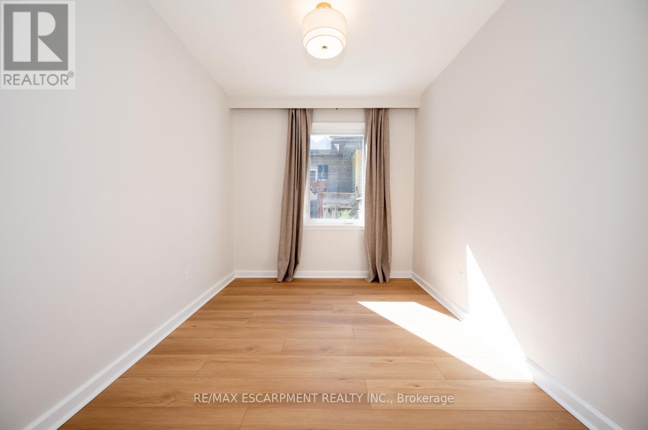 365 George Street, Milton (Om Old Milton), Ontario  L9T 2T1 - Photo 15 - W12835196