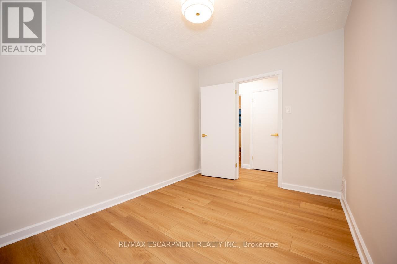 365 George Street, Milton (Om Old Milton), Ontario  L9T 2T1 - Photo 16 - W12835196