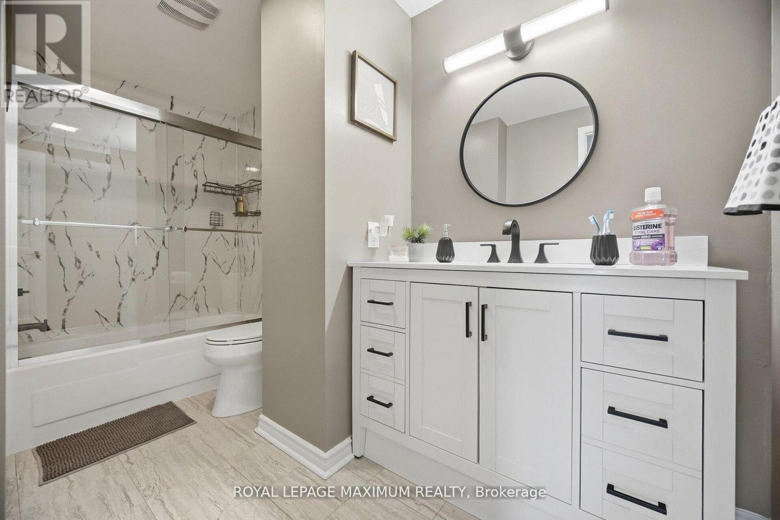 7493 Bybrook Drive, Mississauga, Ontario  L4T 3R4 - Photo 12 - W12835204