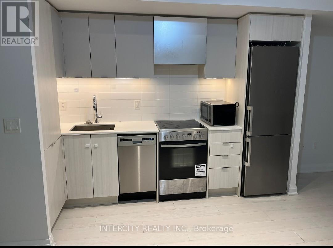 341 - 26 Gibbs Road, Toronto, Ontario  M9B 0E3 - Photo 2 - W12835208