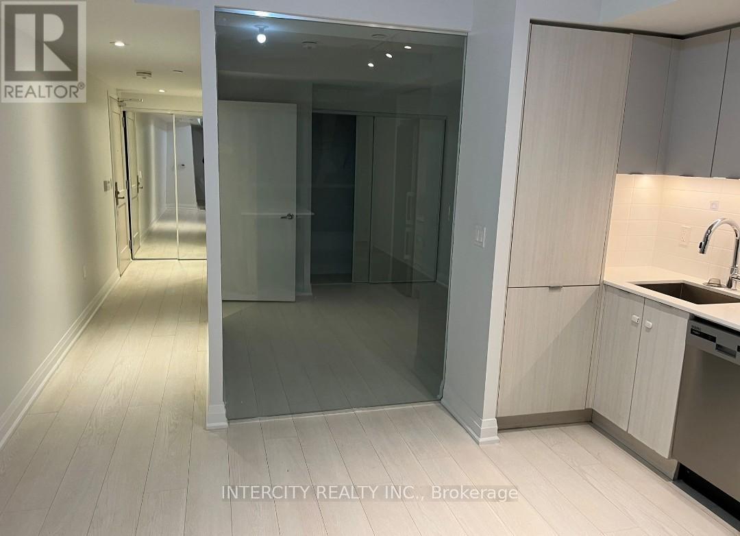 341 - 26 Gibbs Road, Toronto, Ontario  M9B 0E3 - Photo 4 - W12835208