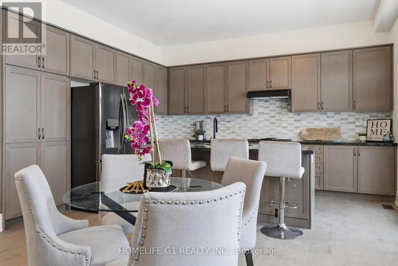 37 North Park Boulevard, Oakville, Ontario  L6M 0W8 - Photo 22 - W12835252