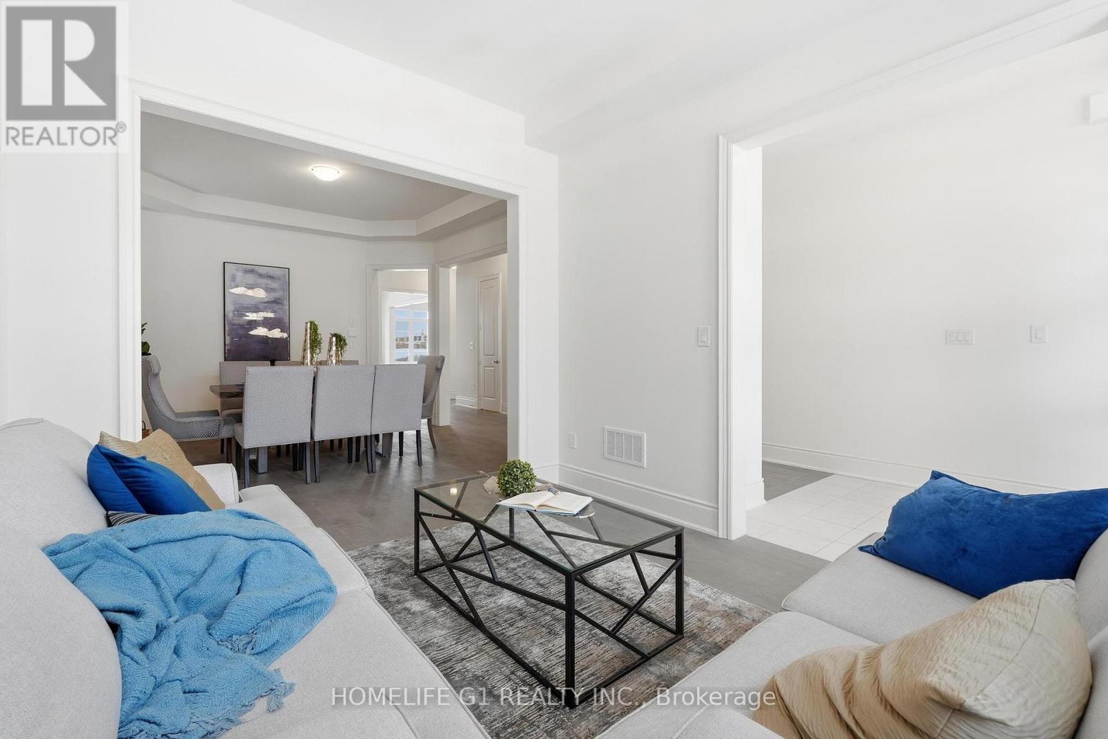 37 North Park Boulevard, Oakville, Ontario  L6M 0W8 - Photo 4 - W12835252