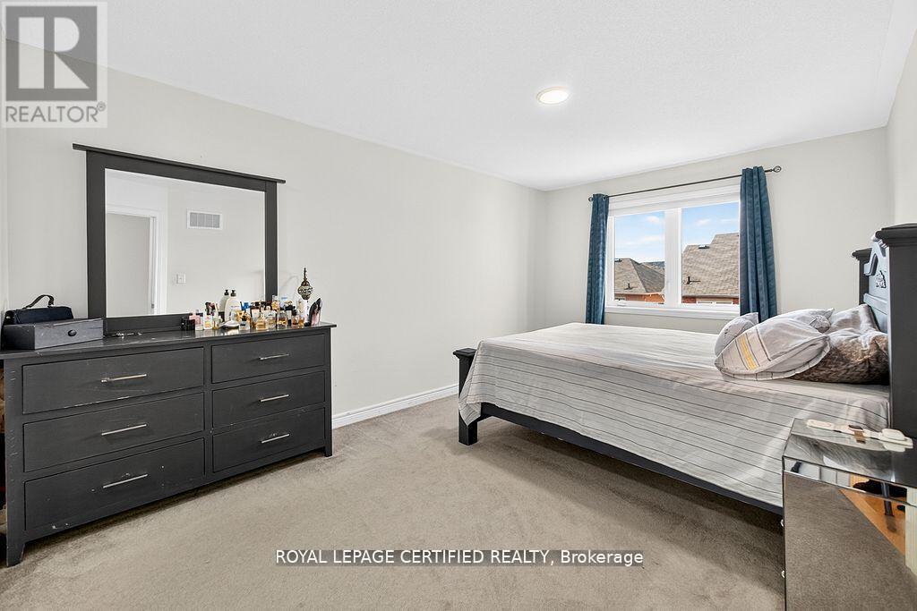 497 Downes Jackson Heights, Milton, Ontario  L9T 8W2 - Photo 33 - W12835262