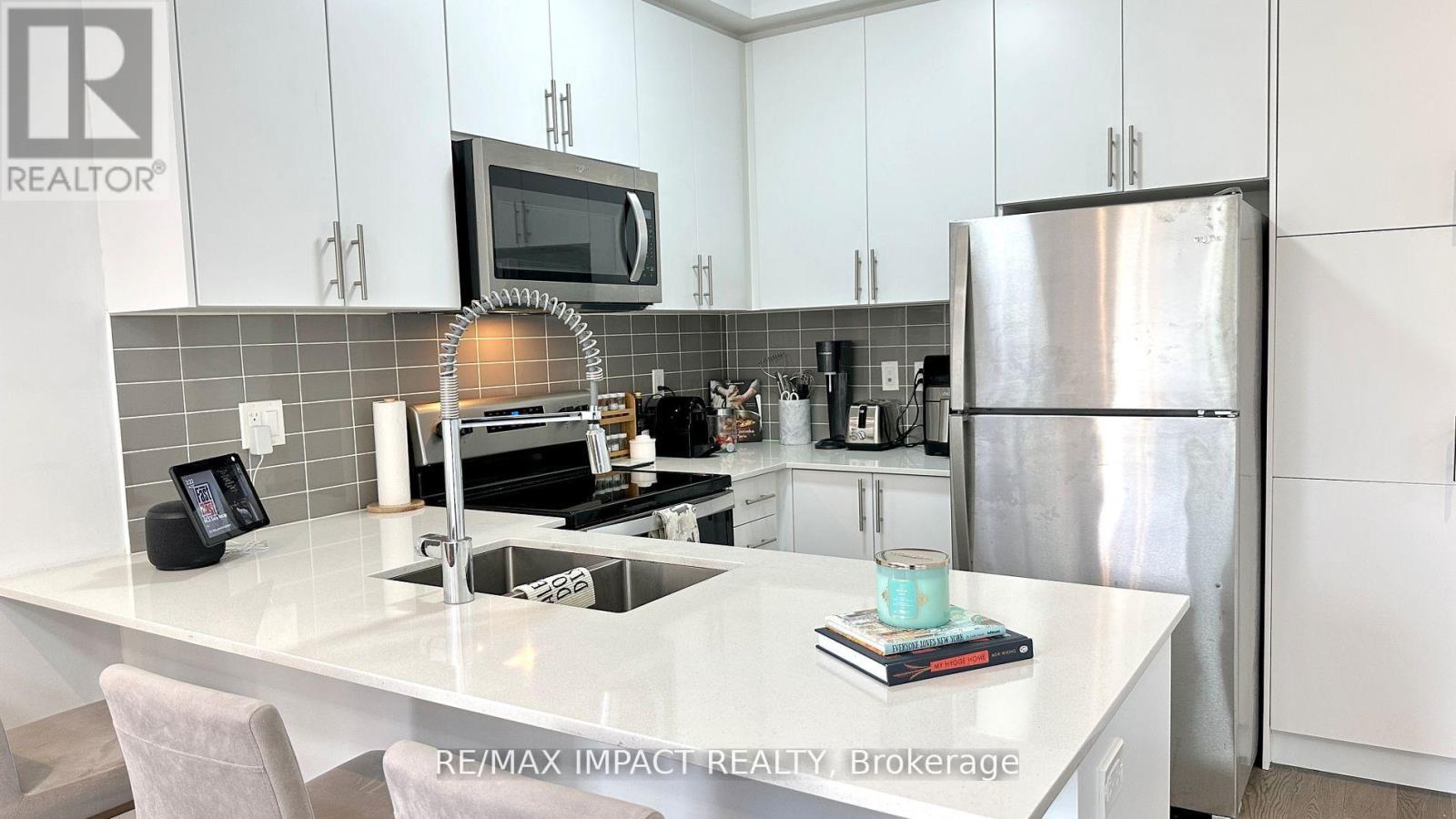 63 - 719 Lawrence Avenue W, Toronto, Ontario  M6A 0C6 - Photo 3 - W12835278