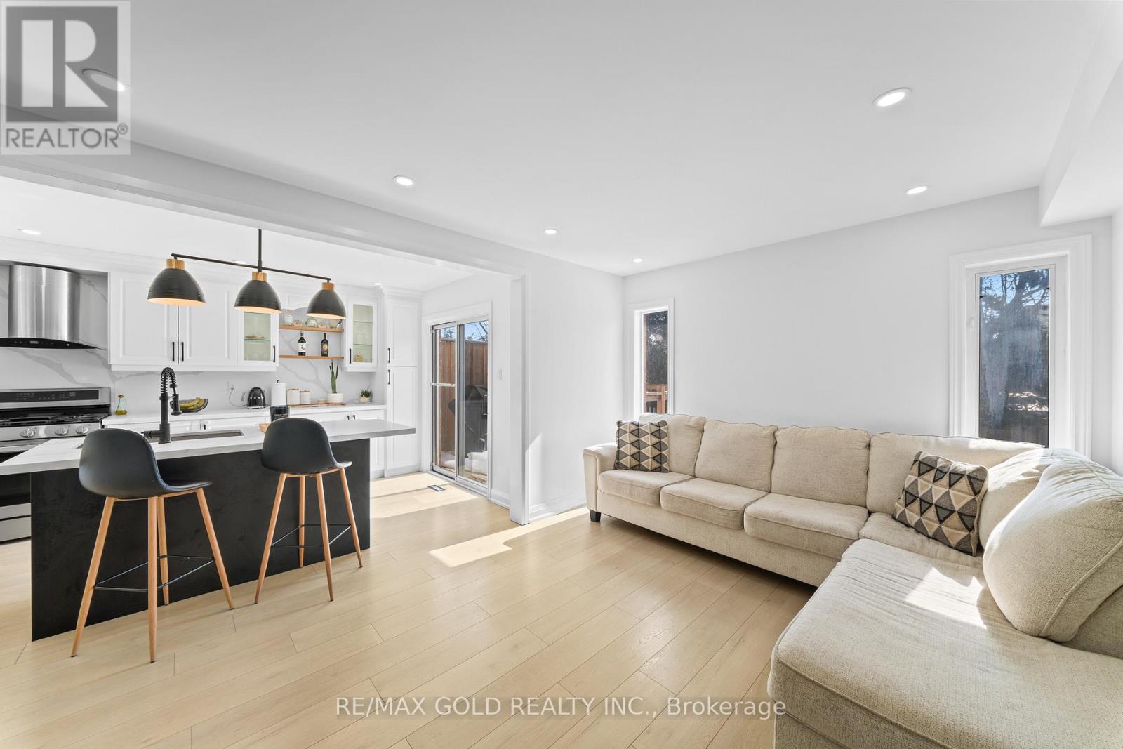 18 Russell Street, Halton Hills, Ontario  L7G 5Y7 - Photo 26 - W12835284