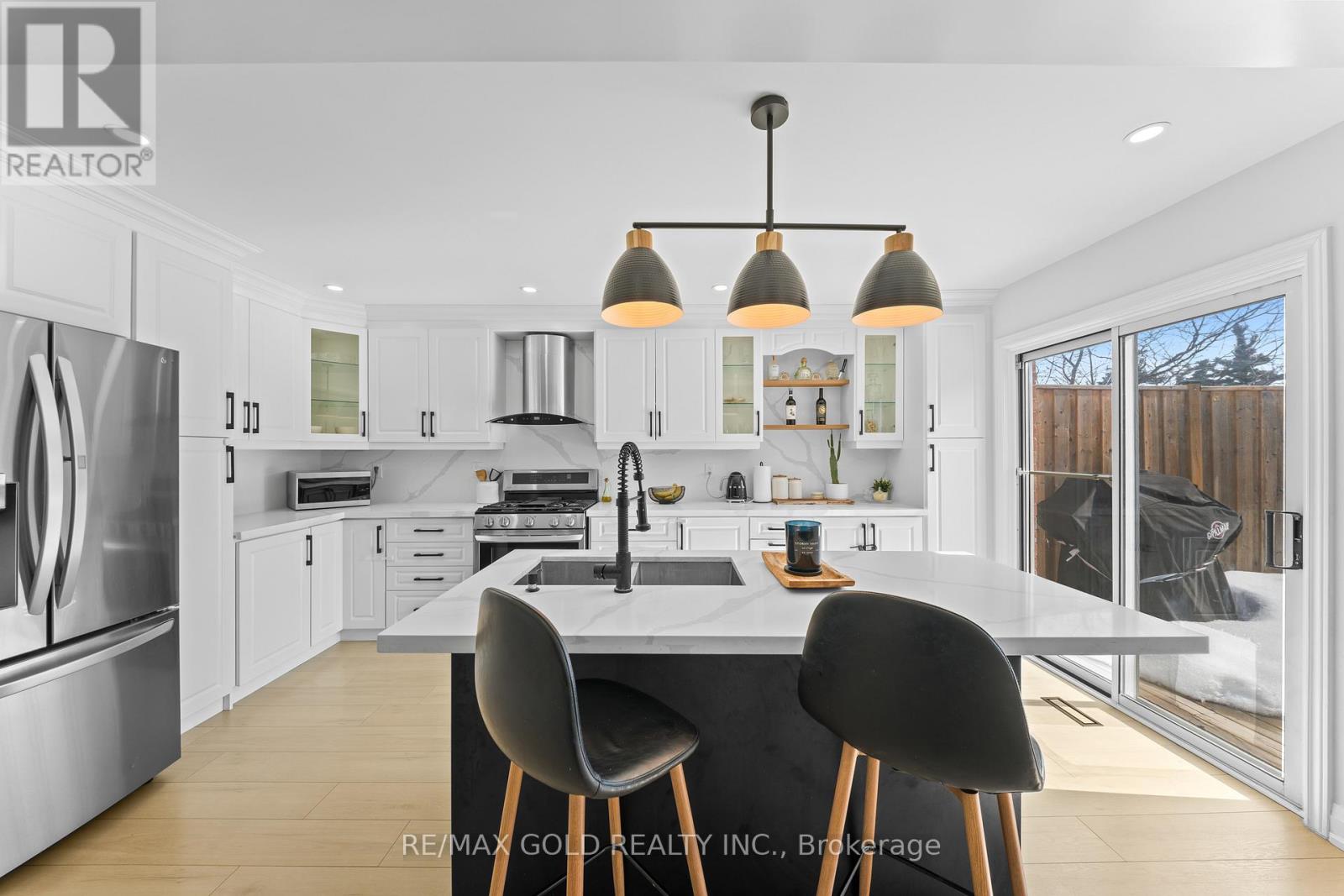 18 Russell Street, Halton Hills, Ontario  L7G 5Y7 - Photo 27 - W12835284