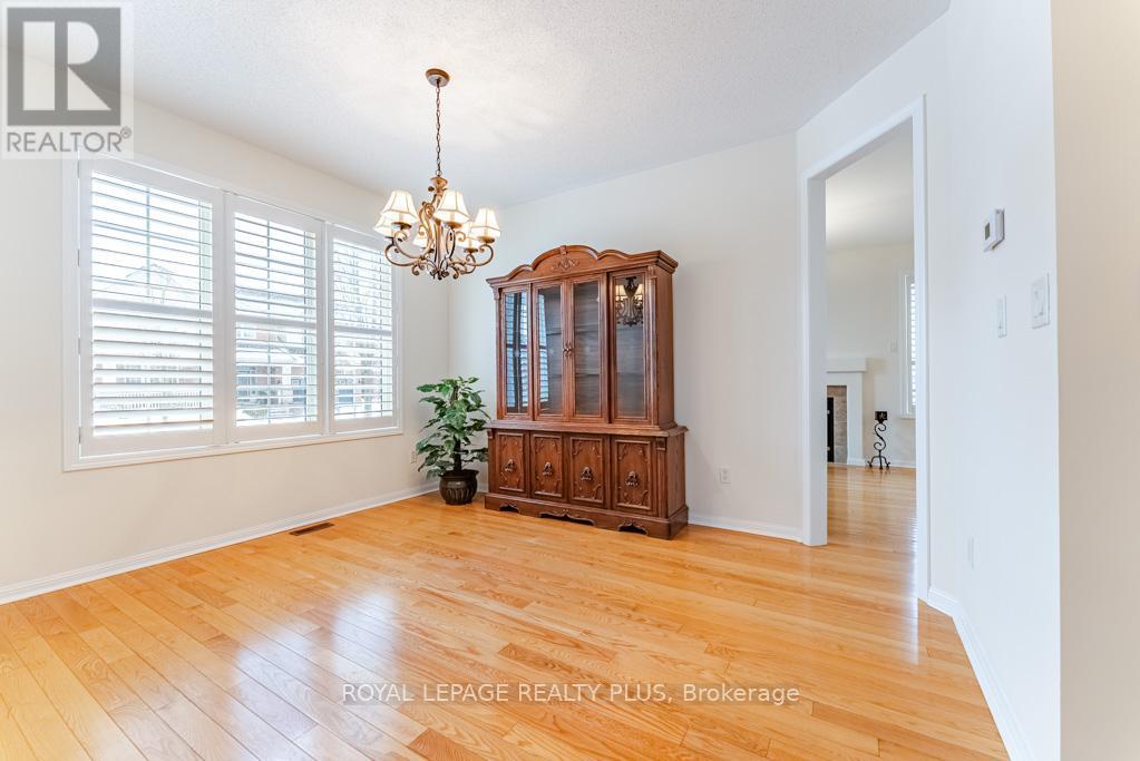 854 Mcduffe Crescent, Milton, Ontario  L9T 6M7 - Photo 11 - W12835350