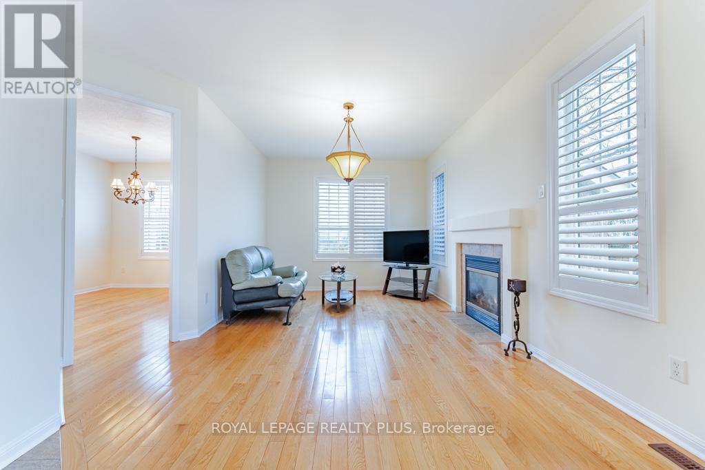 854 Mcduffe Crescent, Milton, Ontario  L9T 6M7 - Photo 14 - W12835350