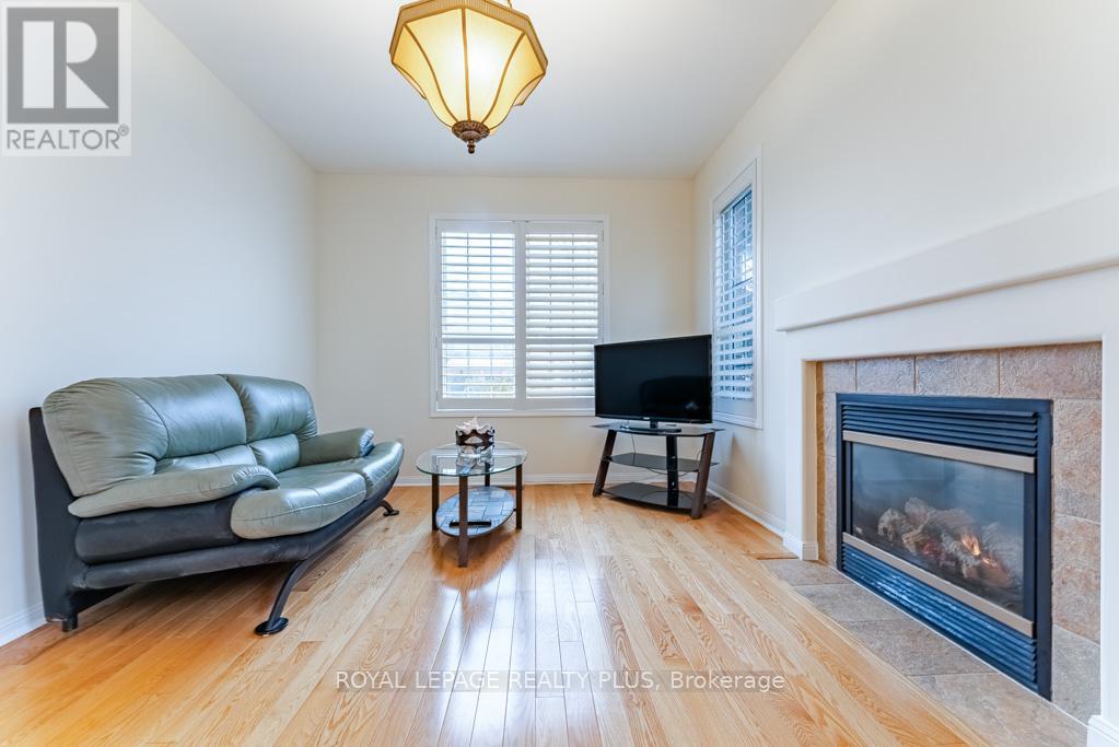 854 Mcduffe Crescent, Milton, Ontario  L9T 6M7 - Photo 15 - W12835350