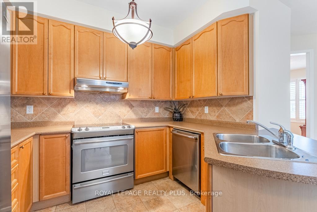 854 Mcduffe Crescent, Milton, Ontario  L9T 6M7 - Photo 21 - W12835350