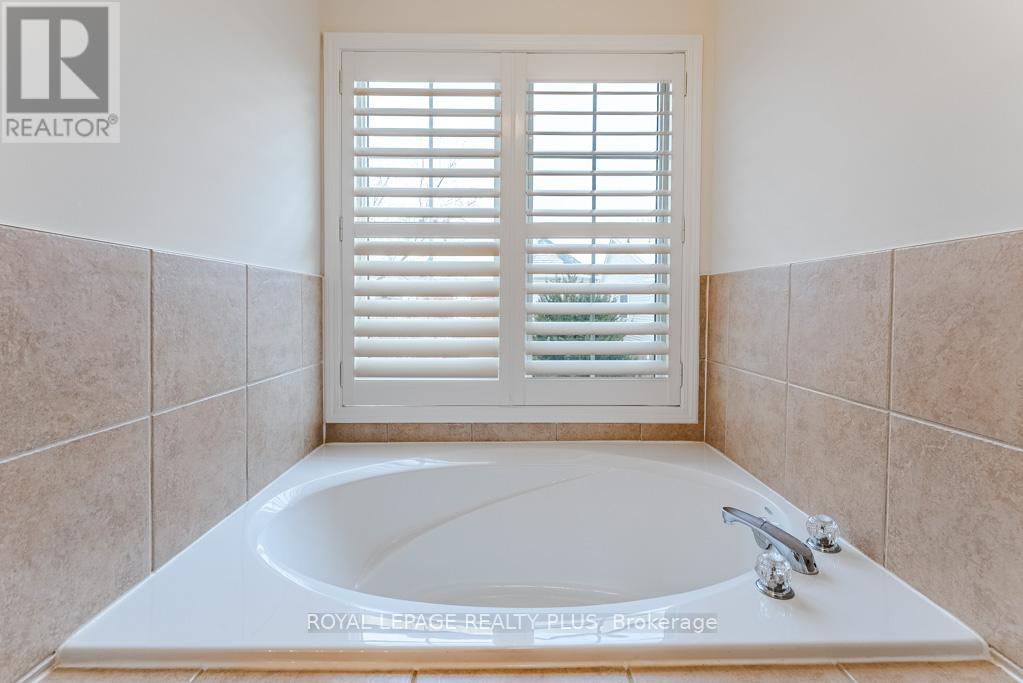 854 Mcduffe Crescent, Milton, Ontario  L9T 6M7 - Photo 30 - W12835350