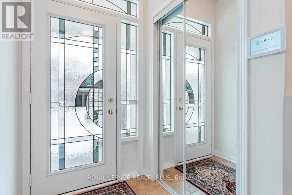 854 Mcduffe Crescent, Milton, Ontario  L9T 6M7 - Photo 7 - W12835350