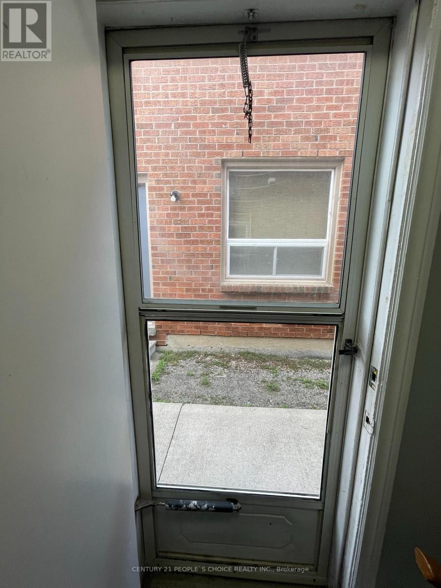 Lower Level - 340 Bristol Road W, Mississauga, Ontario  L5R 2J7 - Photo 21 - W12835360