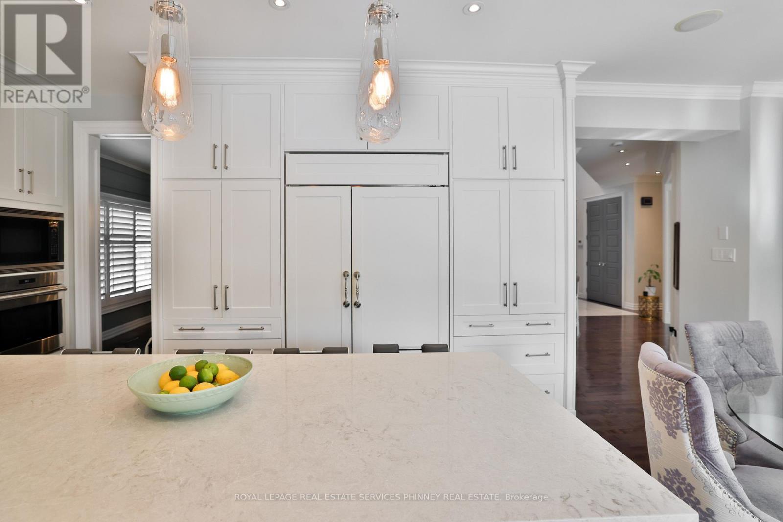 1436 Crescent Road, Mississauga, Ontario  L5H 1P6 - Photo 12 - W12835380