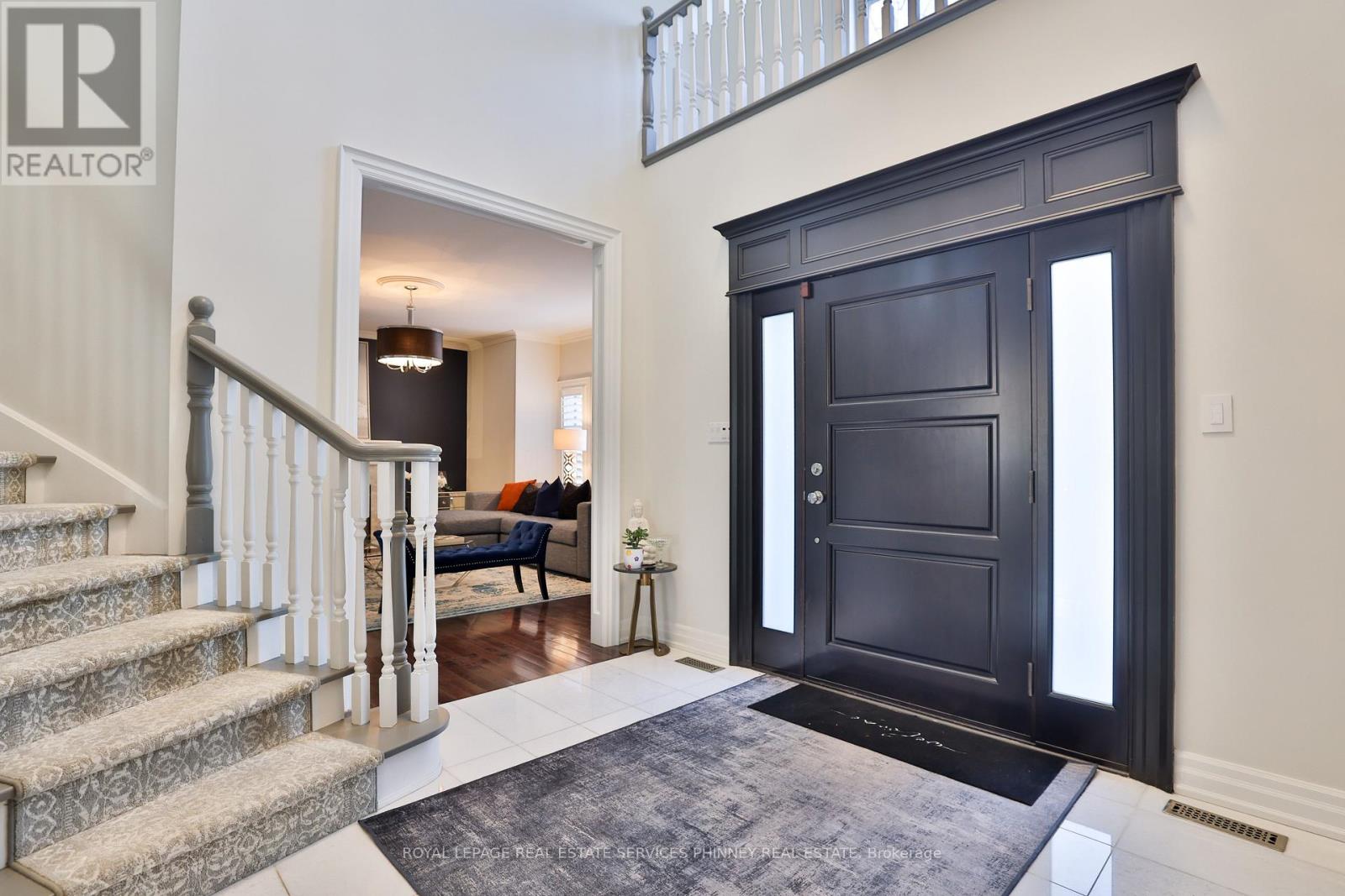 1436 Crescent Road, Mississauga, Ontario  L5H 1P6 - Photo 3 - W12835380