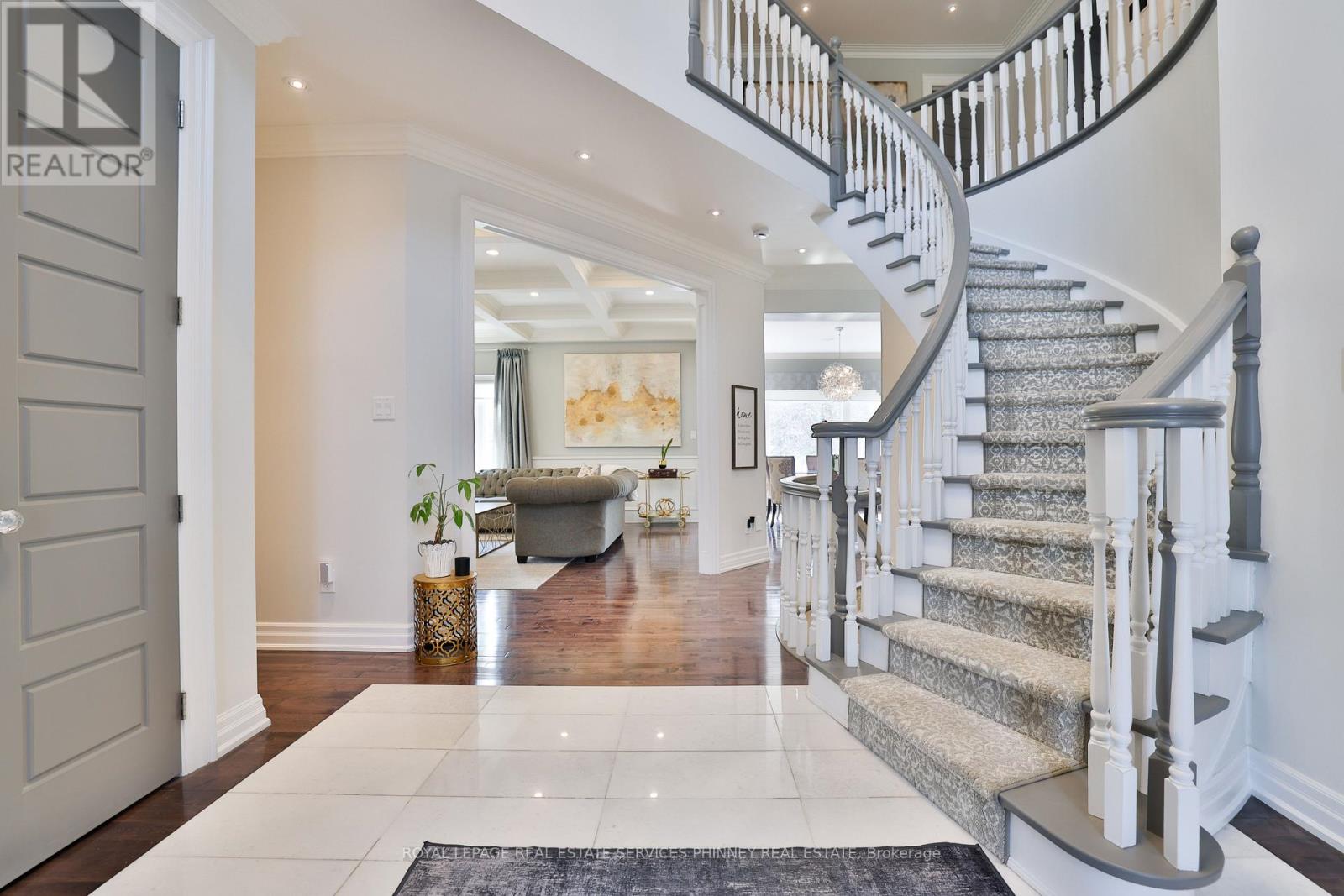 1436 Crescent Road, Mississauga, Ontario  L5H 1P6 - Photo 4 - W12835380