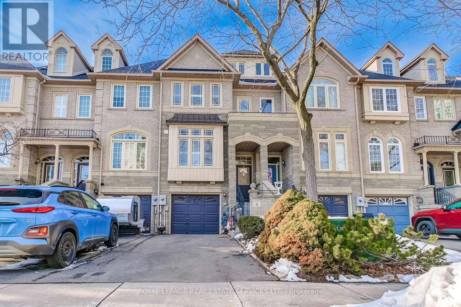 8 GRANITE COURT, Toronto, Ontario