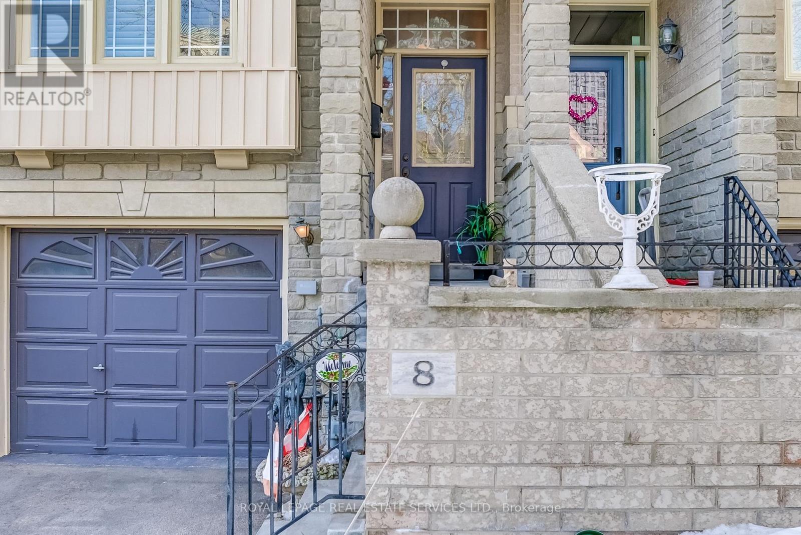 8 Granite Court, Toronto, Ontario  M8V 4A4 - Photo 2 - W12835382