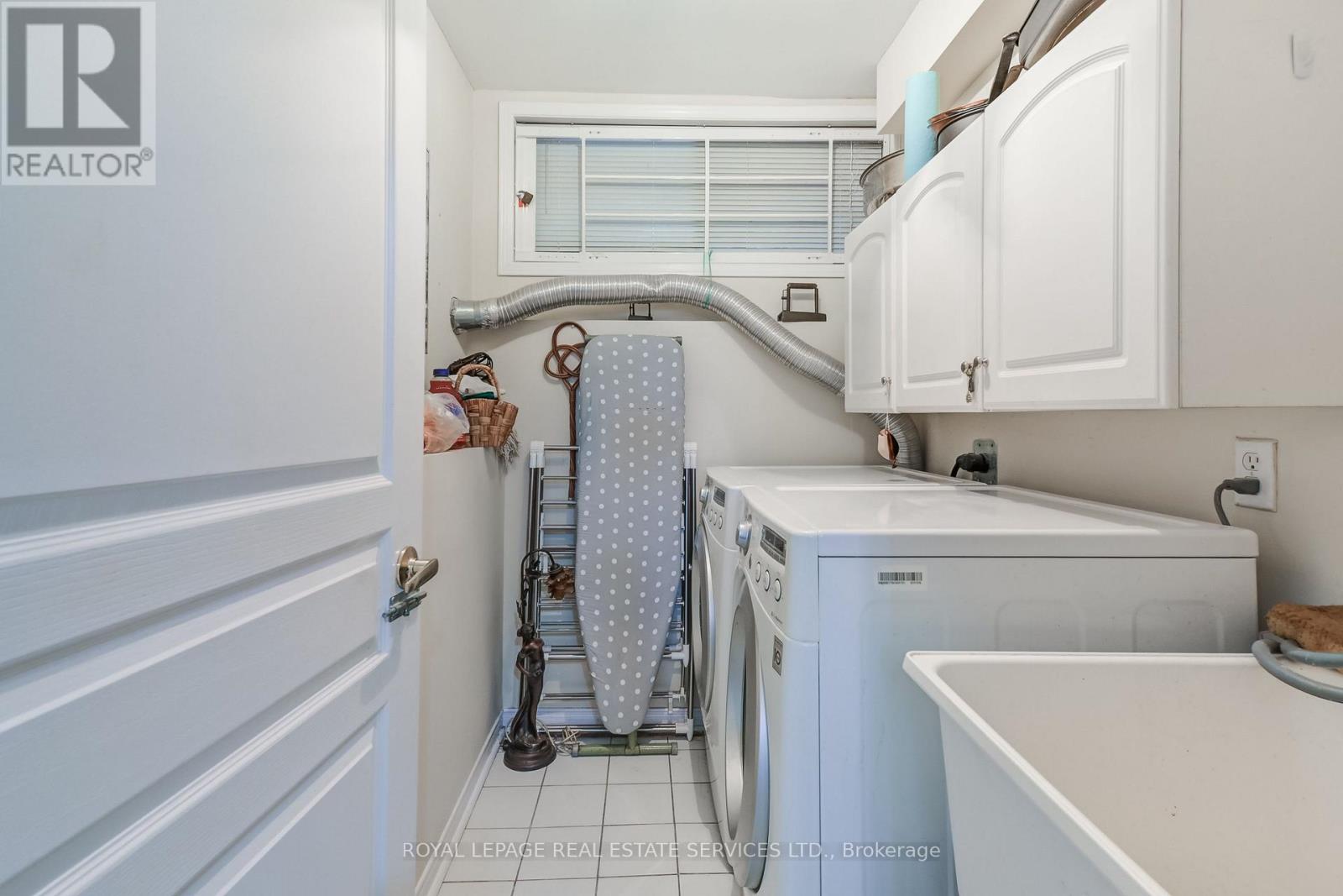 8 Granite Court, Toronto, Ontario  M8V 4A4 - Photo 20 - W12835382