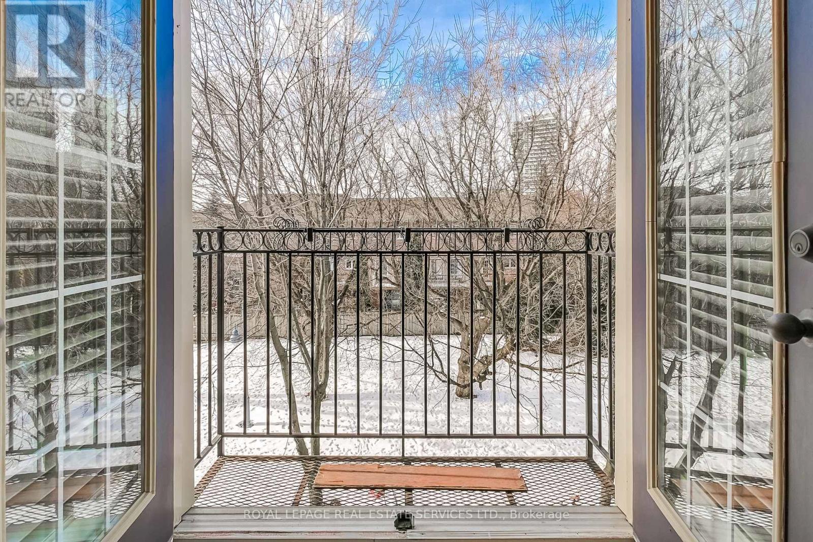 8 Granite Court, Toronto, Ontario  M8V 4A4 - Photo 36 - W12835382