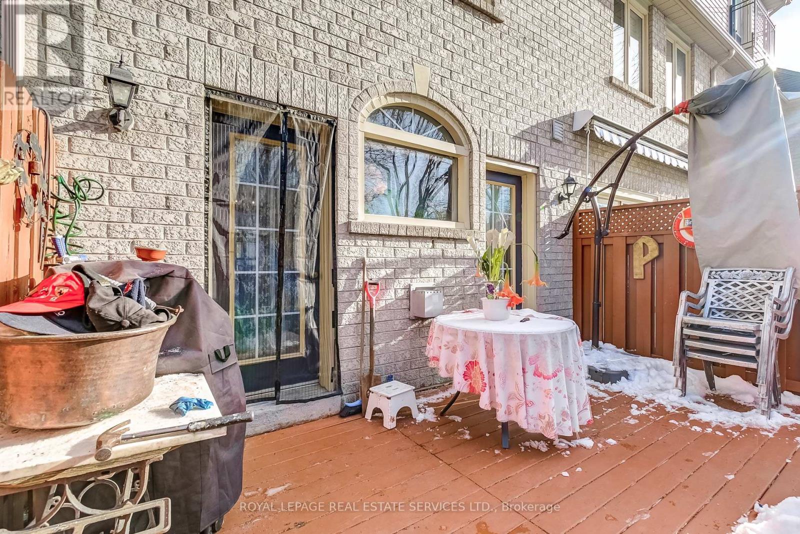 8 Granite Court, Toronto, Ontario  M8V 4A4 - Photo 45 - W12835382