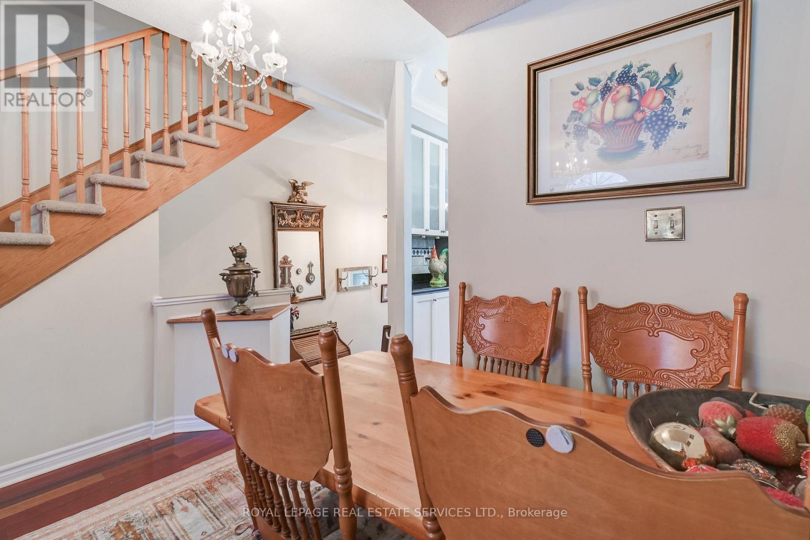 8 Granite Court, Toronto, Ontario  M8V 4A4 - Photo 6 - W12835382