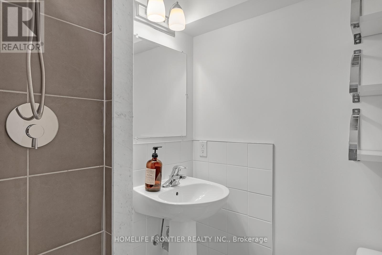 342 - 1100 Lansdowne Avenue, Toronto (Dovercourt-Wallace Emerson-Junction), Ontario  M6H 4K1 - Photo 12 - W12835200