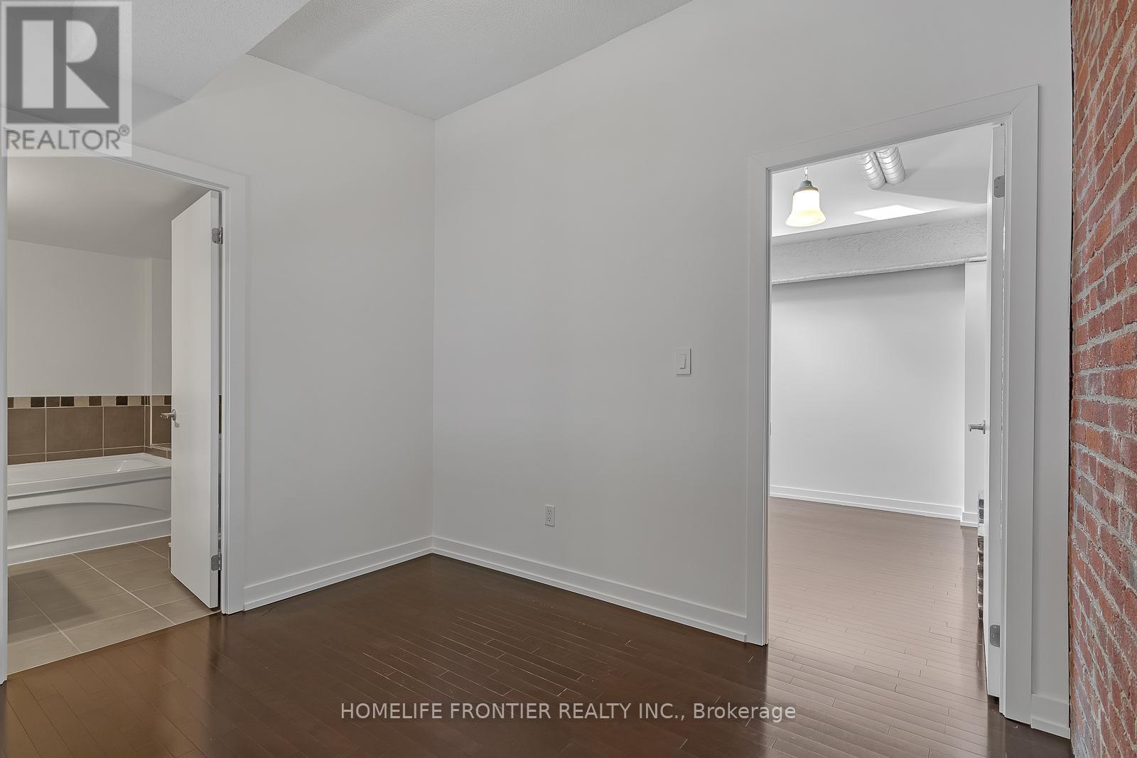 342 - 1100 Lansdowne Avenue, Toronto (Dovercourt-Wallace Emerson-Junction), Ontario  M6H 4K1 - Photo 18 - W12835200