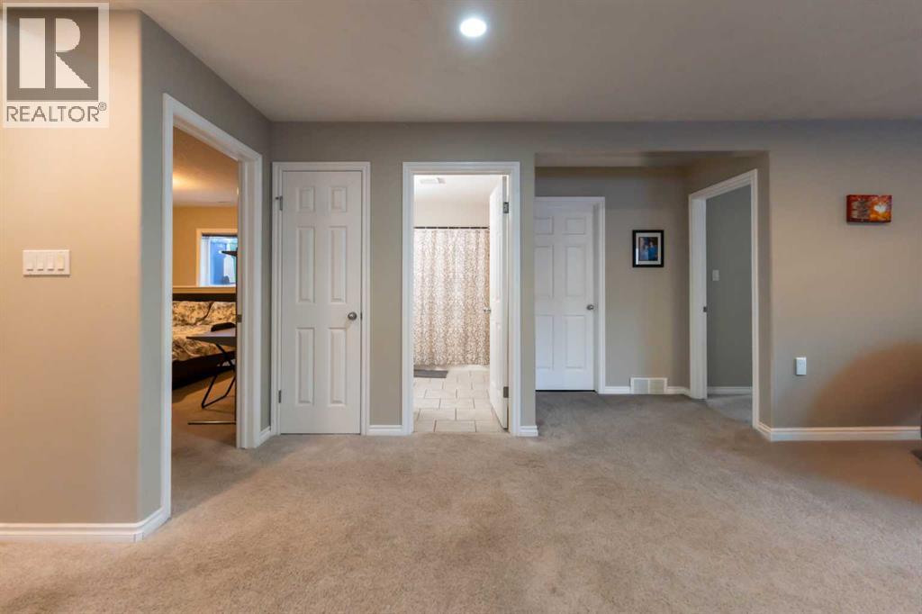 65 Heritage Circle W, Lethbridge, Alberta  T1K 7T3 - Photo 36 - A2289412