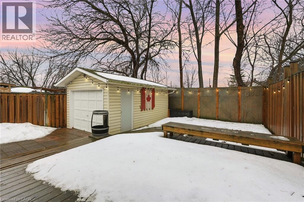 20 Trapnell Street, St. Catharines, Ontario  L2R 1A9 - Photo 34 - 40803261