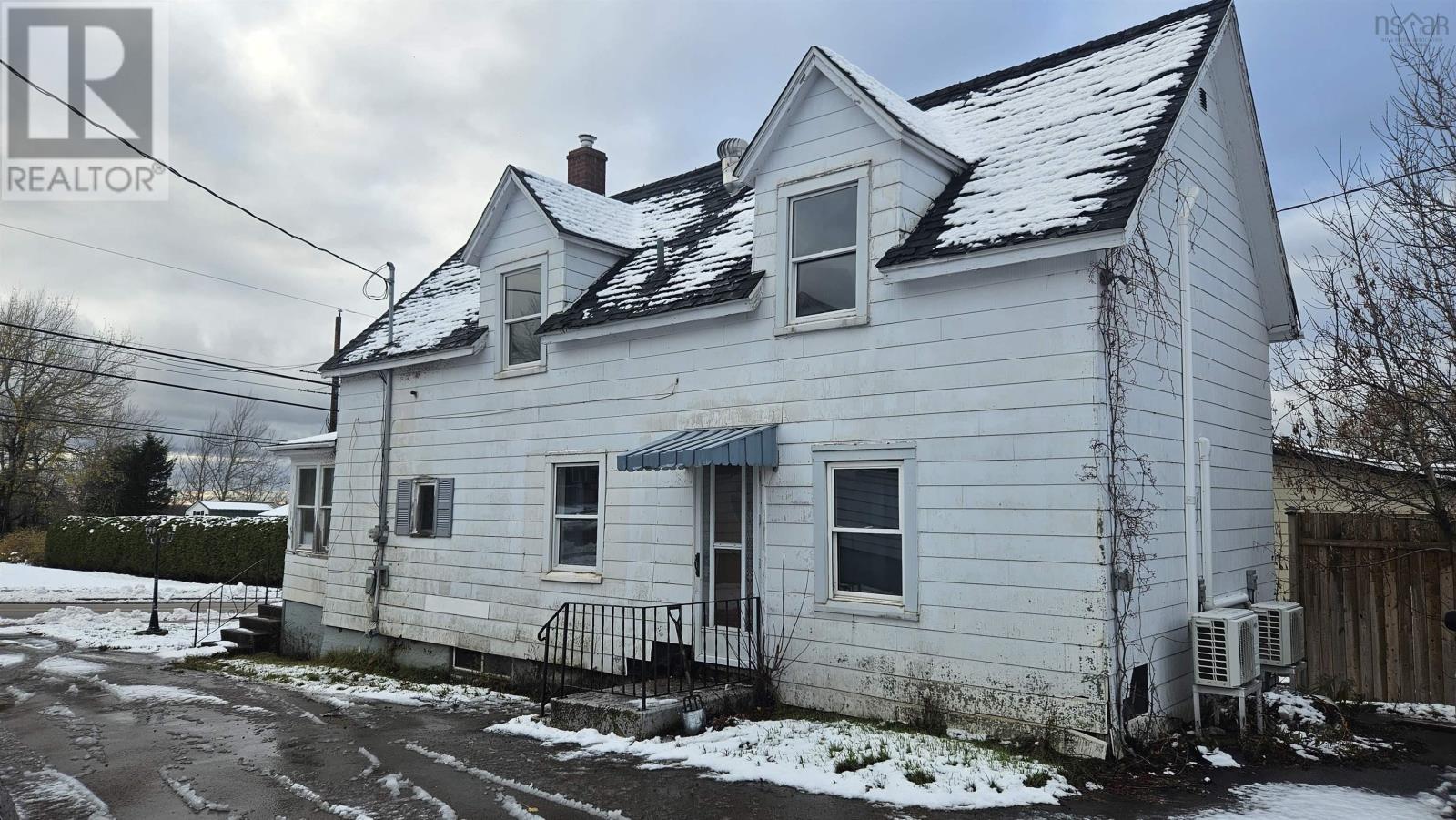 67 Junction Road, Springhill, Nova Scotia  B0M 1X0 - Photo 3 - 202529271