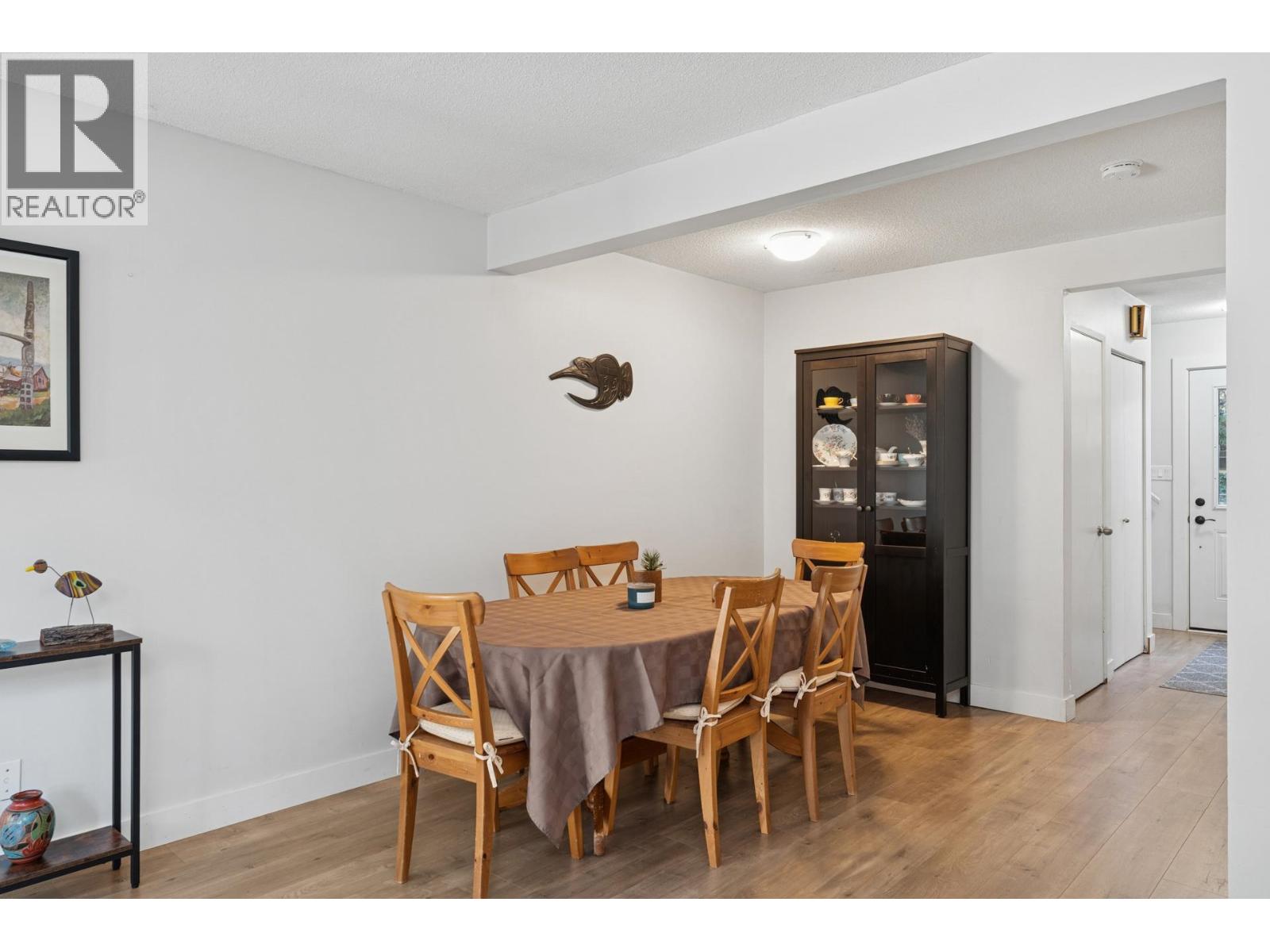 2060 Deep Cove Crescent, North Vancouver, British Columbia  V7G 1T2 - Photo 6 - R3091286