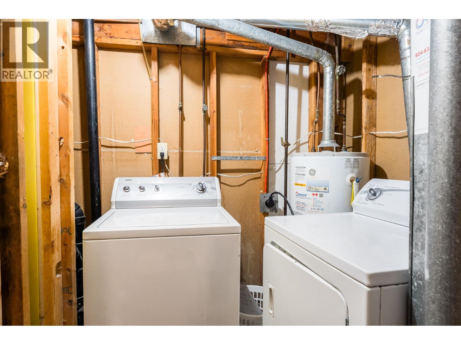 2060 Deep Cove Crescent, North Vancouver, British Columbia  V7G 1T2 - Photo 22 - R3091286