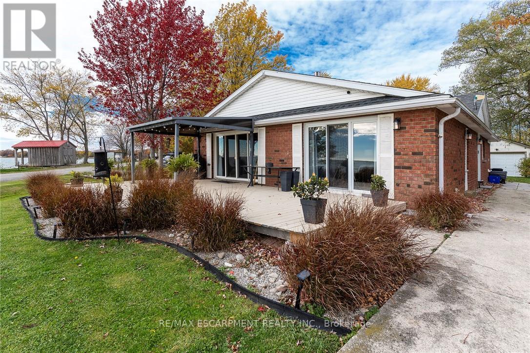 577 Edgewater Place, Haldimand, Ontario  N1A 2W8 - Photo 47 - X12835120