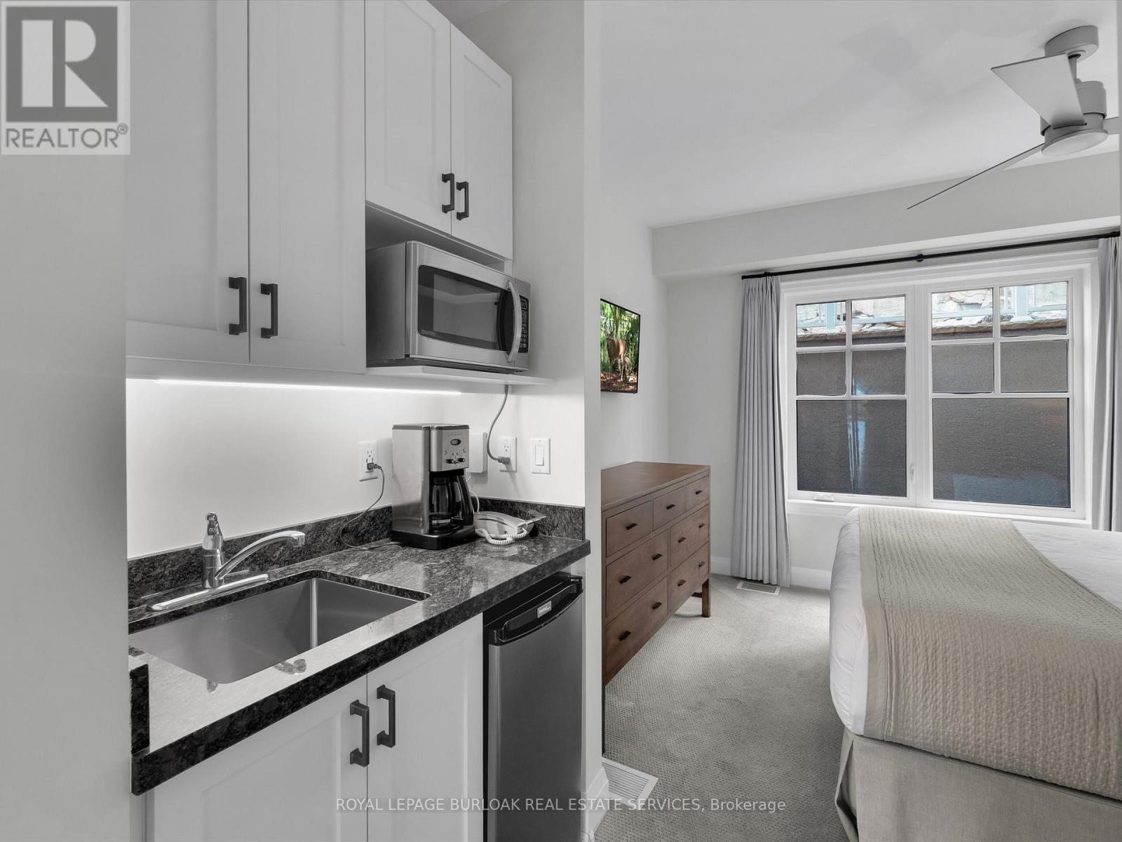 Btv-W 101 - 1869 Muskoka 118 Road W, Muskoka Lakes, Ontario P1L 1W8 - Photo 26 - X12835192