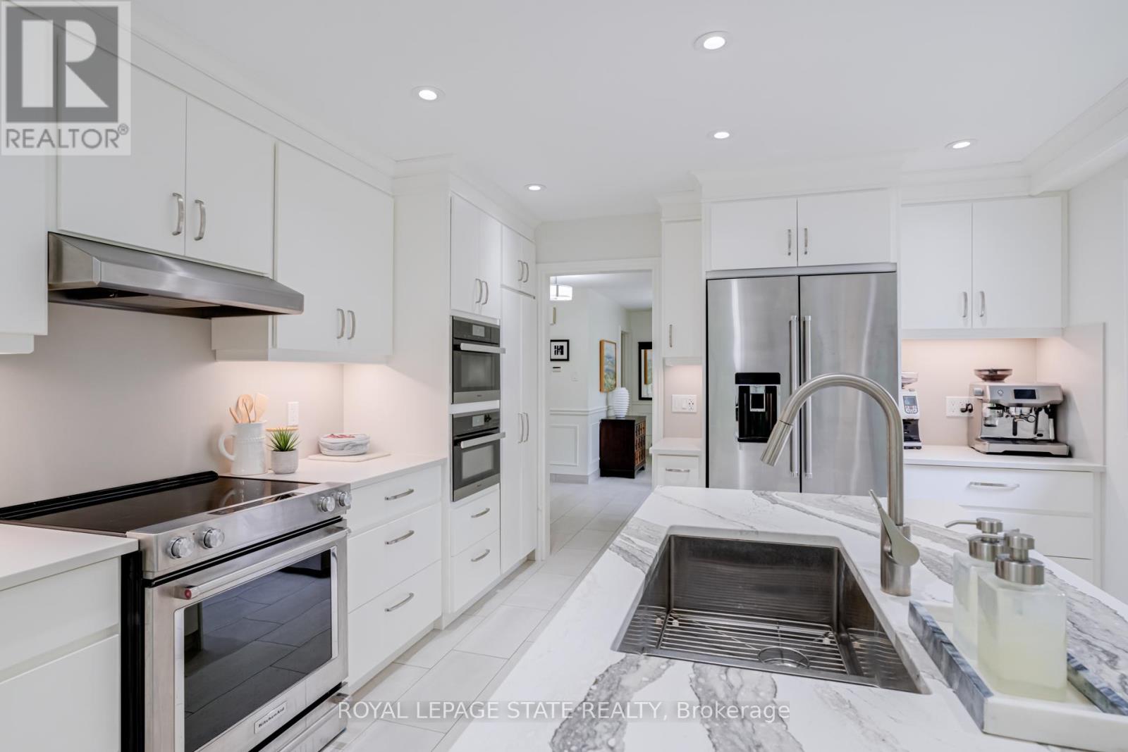 158 Sulphur Springs Road, Hamilton, Ontario  L9G 4Y7 - Photo 13 - X12835234