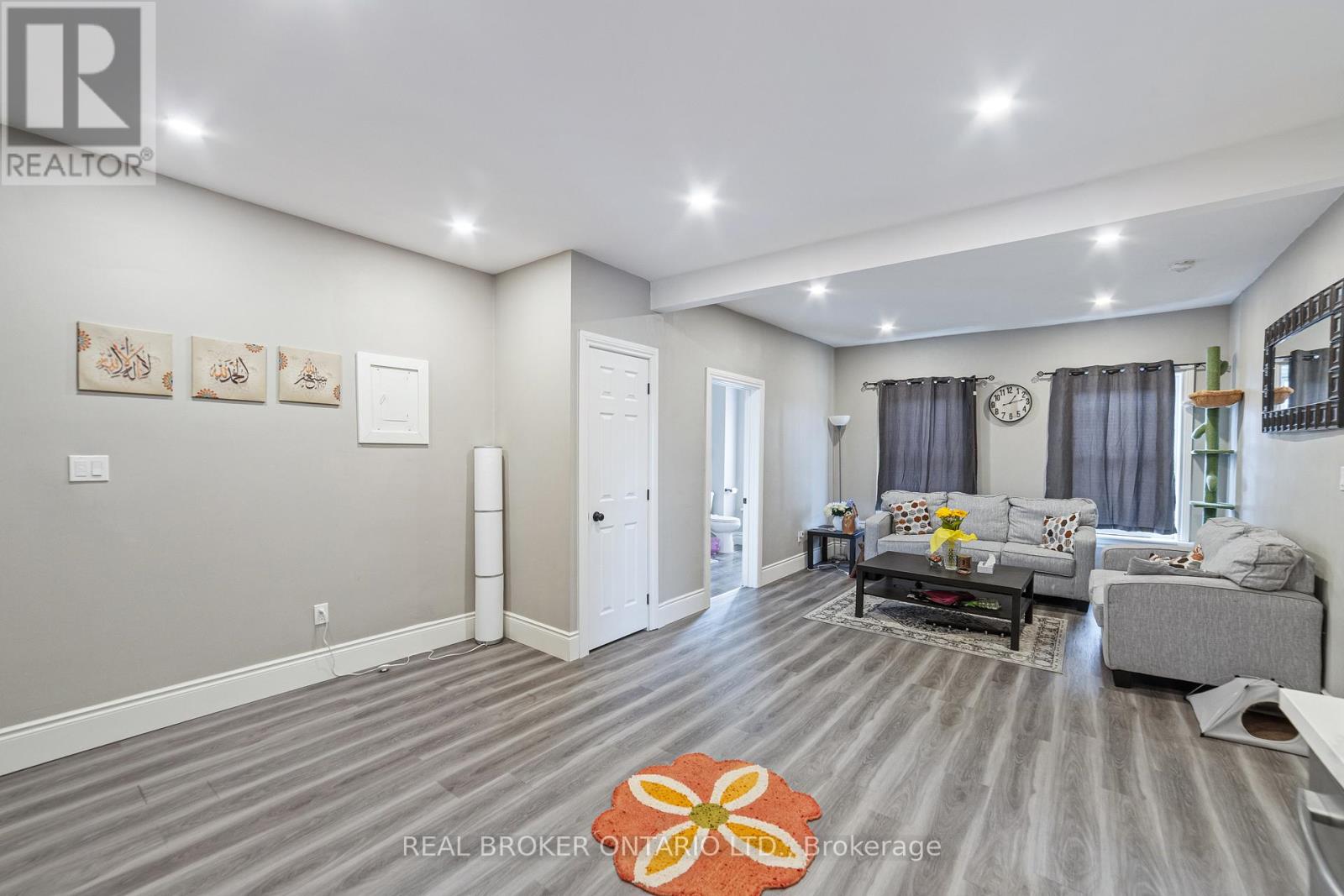 208 Mary Street, Hamilton, Ontario  L8L 4V8 - Photo 20 - X12835308