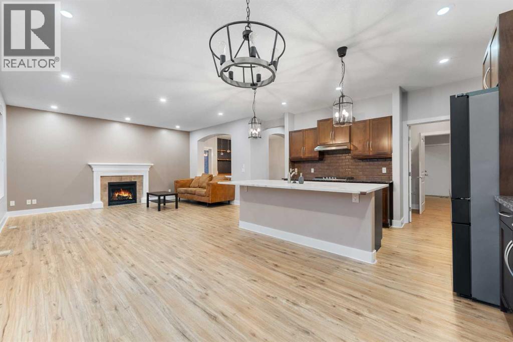 70 Royal Ridge Manor Nw, Calgary, Alberta  T3G 5Z1 - Photo 37 - A2280887