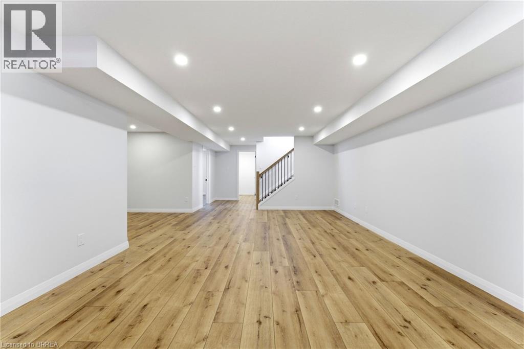 6 Patten Drive, St. George, Ontario  N0E 1N0 - Photo 32 - 40808770