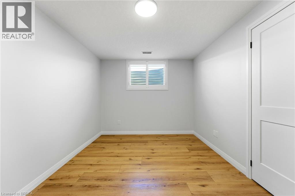 6 Patten Drive, St. George, Ontario  N0E 1N0 - Photo 33 - 40808770