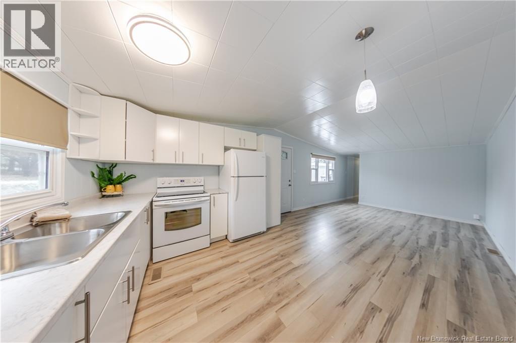 35 Kelly's Drive, Fredericton, New Brunswick  E3B 7R1 - Photo 7 - NB134326