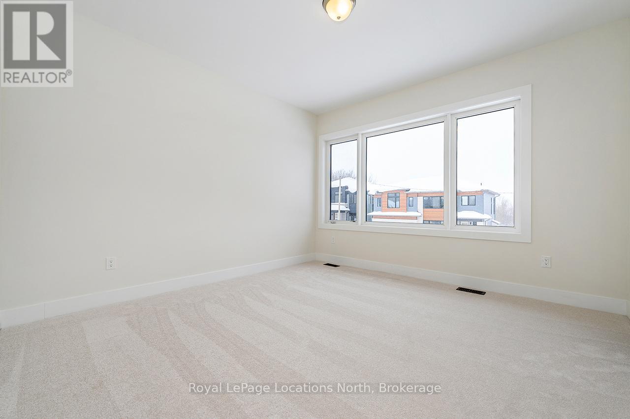 111 Clement Lane, Blue Mountains, Ontario  N0H 1J0 - Photo 23 - X12824810