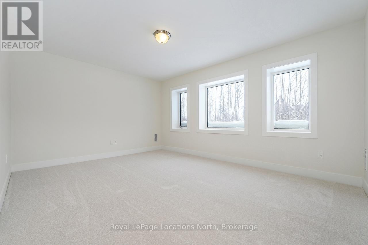 111 Clement Lane, Blue Mountains, Ontario  N0H 1J0 - Photo 39 - X12824810