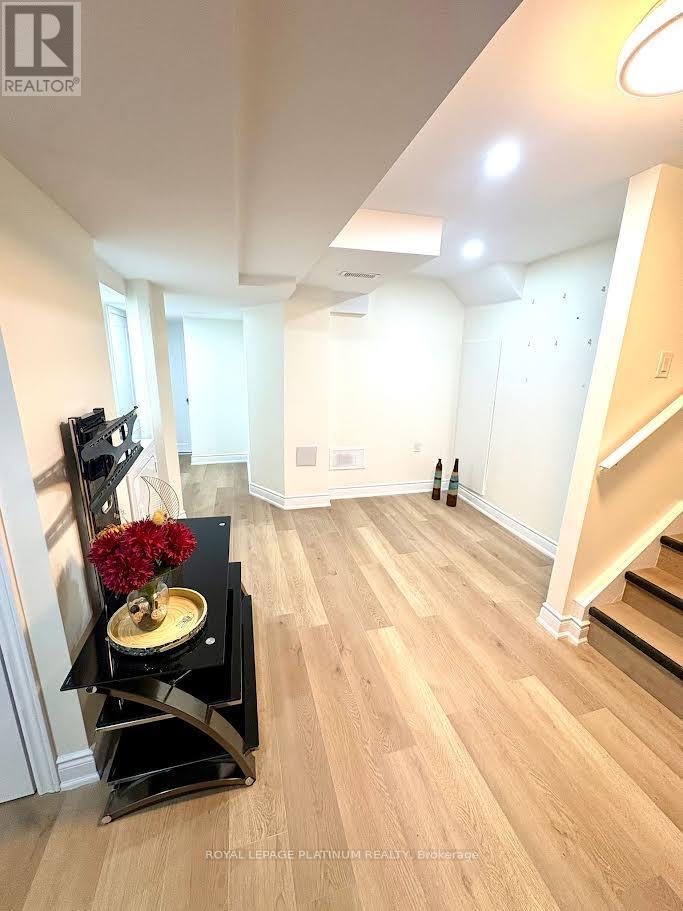 50 Harbourtown Crescent, Brampton, Ontario  L6V 4P6 - Photo 5 - W12827092