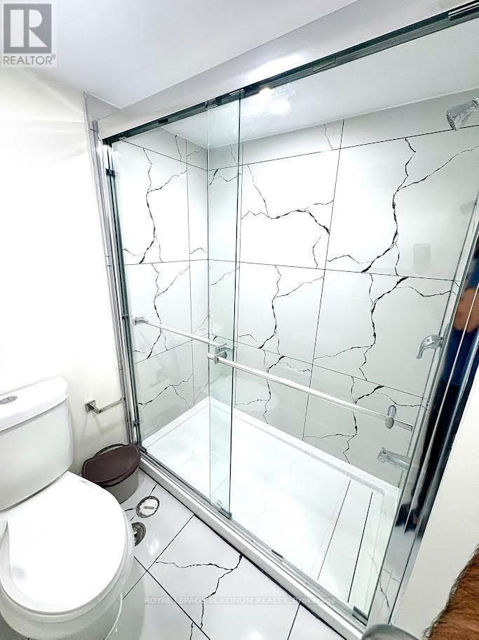 50 Harbourtown Crescent, Brampton, Ontario  L6V 4P6 - Photo 9 - W12827092