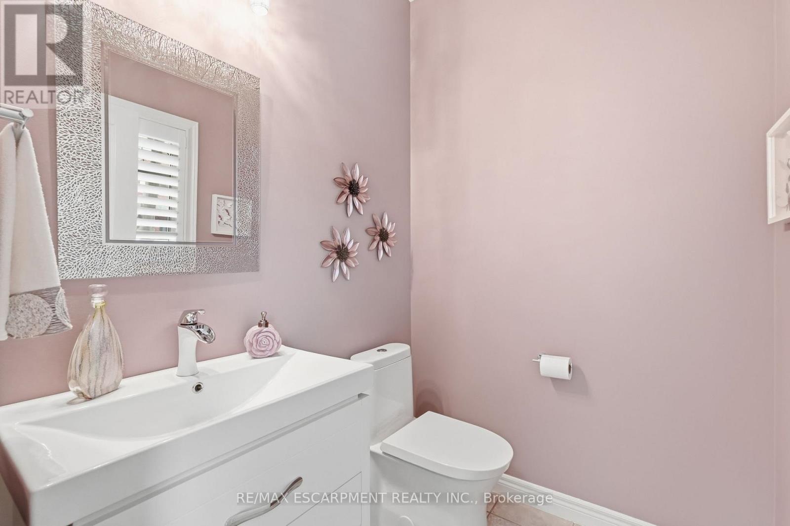 5317 Applegarth Drive, Burlington, Ontario  L7L 7E3 - Photo 20 - W12828418